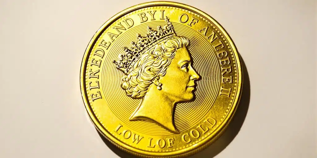 伊莉莎白二世金幣：傳統與現代之間的硬幣肖像