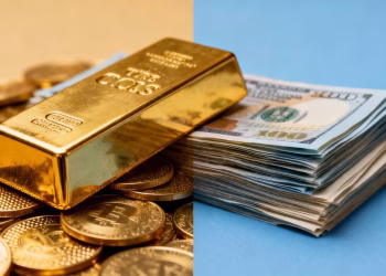 Barres d'or et billets de banque