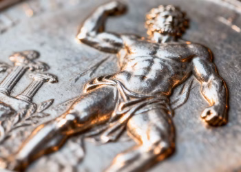 Pièce Hercule en argent, gros plan, investissement
