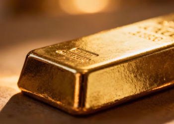Lingot d'or brillant, symbole de confiance et de valeur.
