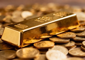 Barre d'or et pièces d'or pour la retraite.