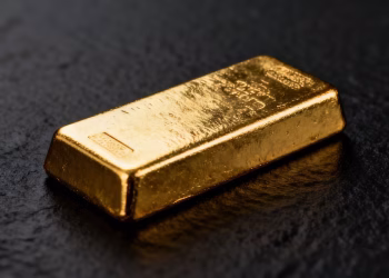 Lingot d'or pur 24 carats brillant.