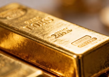 Lingot d'or brillant, reflet de la richesse.