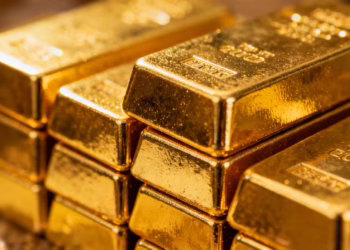 闪亮的 24k 纯金条。