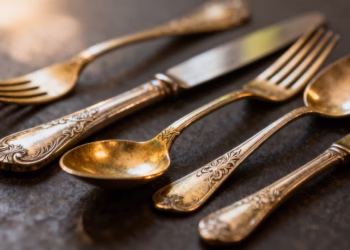 古董银器、银质餐具、银器出售。