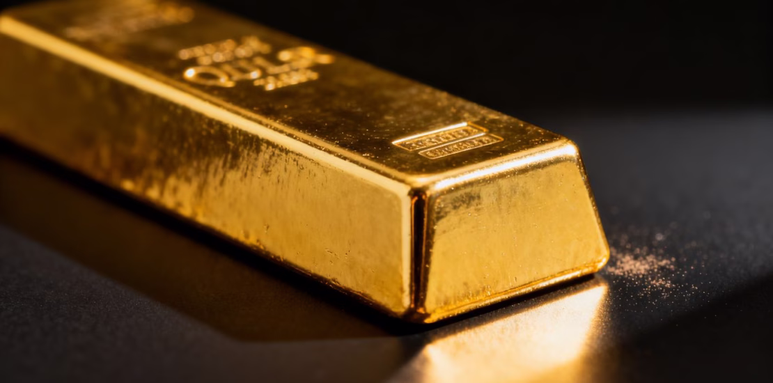 Lingot d'or pur 24 carats brillant.