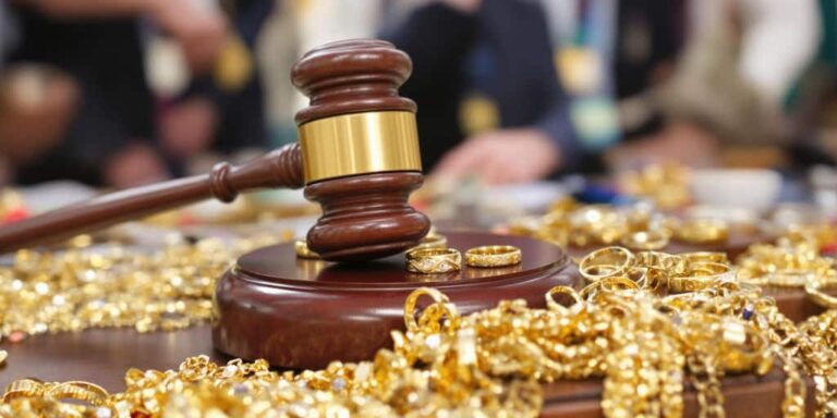 Risques à vendre bijoux en or aux enchères