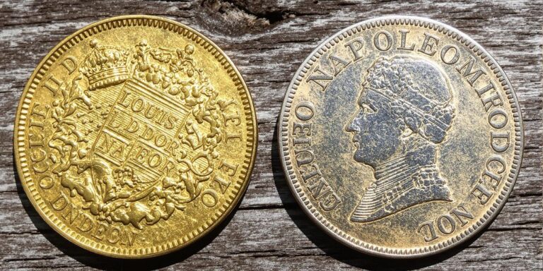 Quelle différence entre un Louis d'Or et un Napoléon