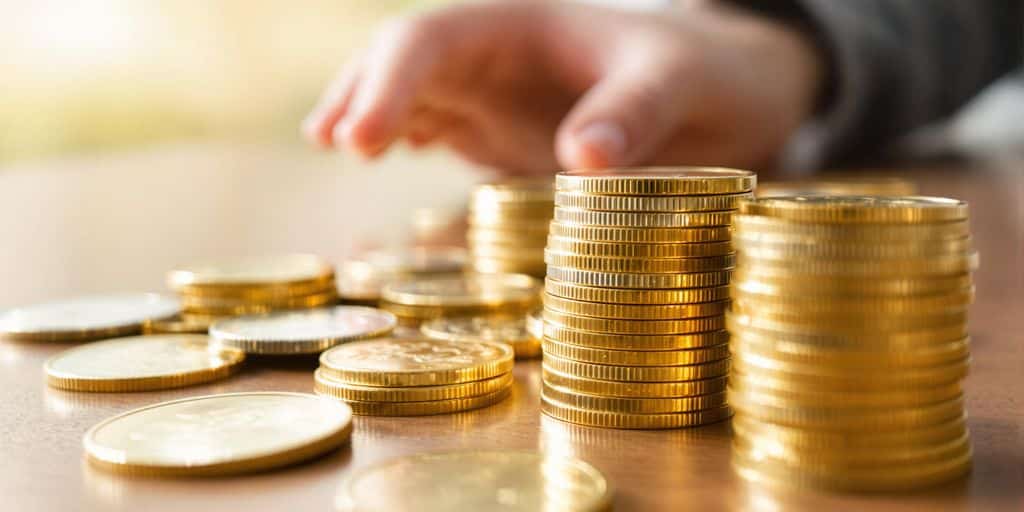 Vaut-il mieux vendre ses pièces en or ou attendre la montée du cours