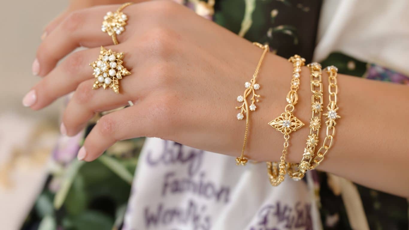 Tendances bijoux en or femme 2024