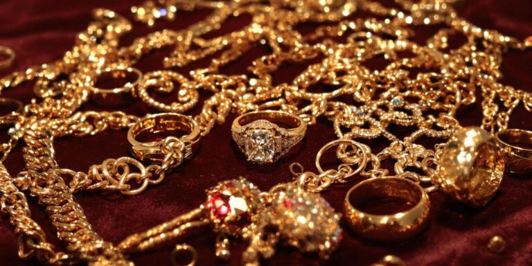 Quels facteurs influencent la valeur de mes bijoux en or