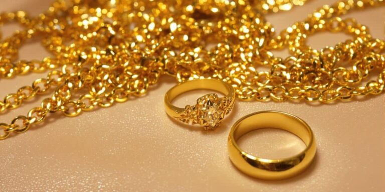 Assurer mes bijoux en or précieux