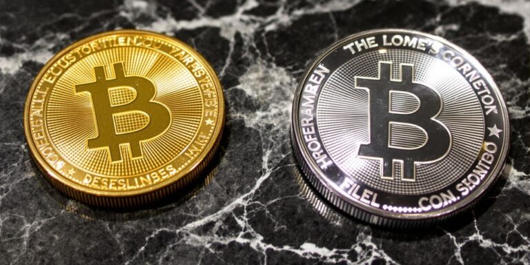 Investir dans l'argent vs l'or
