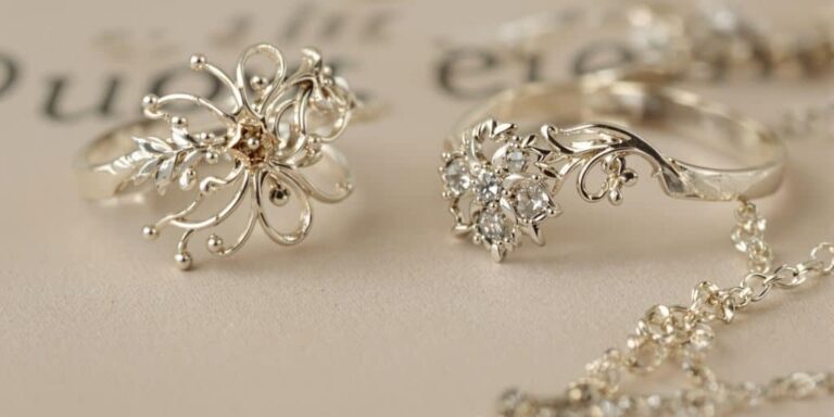Entretenir des bijoux en or blanc vintage