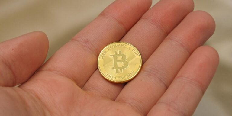 Quels indicateurs économiques suivre avant d’acheter de l’or