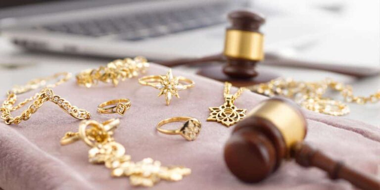Les ventes aux enchères en ligne sont-elles sûres pour vendre des bijoux en or