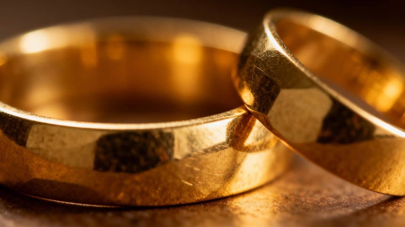 Reconnaître l'or massif d'un plaqué or épais