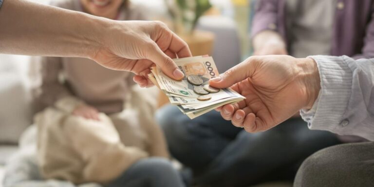 Léguer de l’argent physique à ses enfants