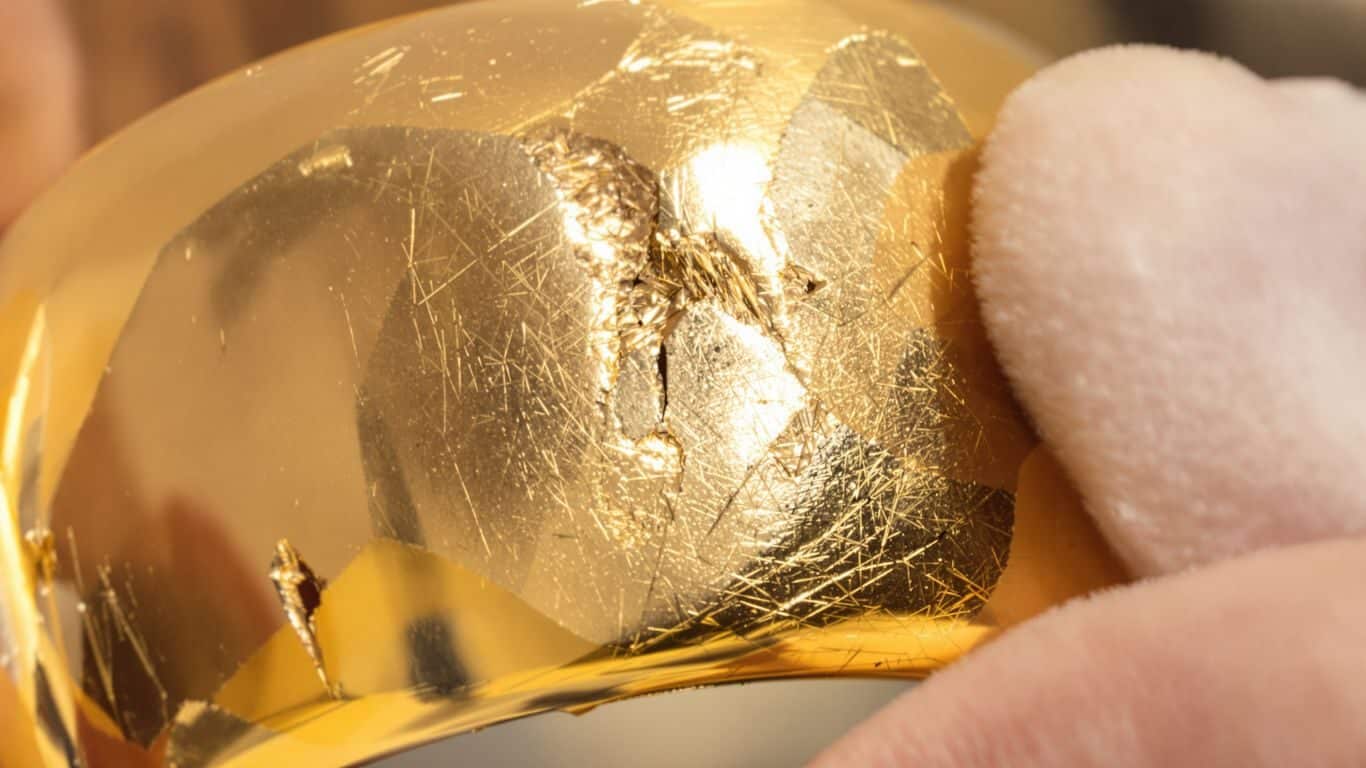 Restaurer des bijoux en or endommagés