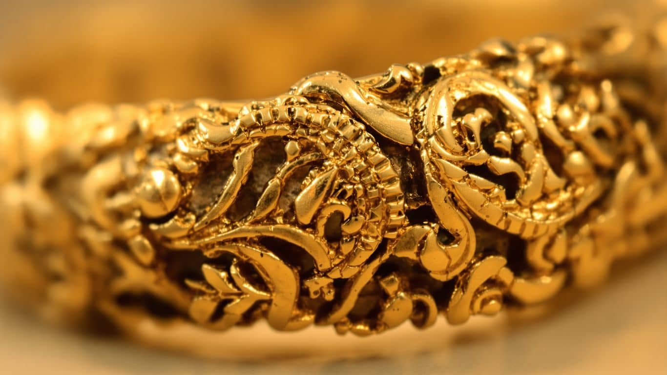 Patine bijoux or anciens