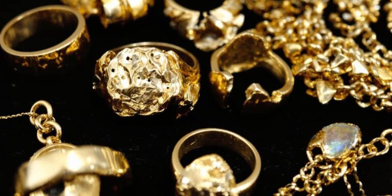 Bijoux en or avec défauts