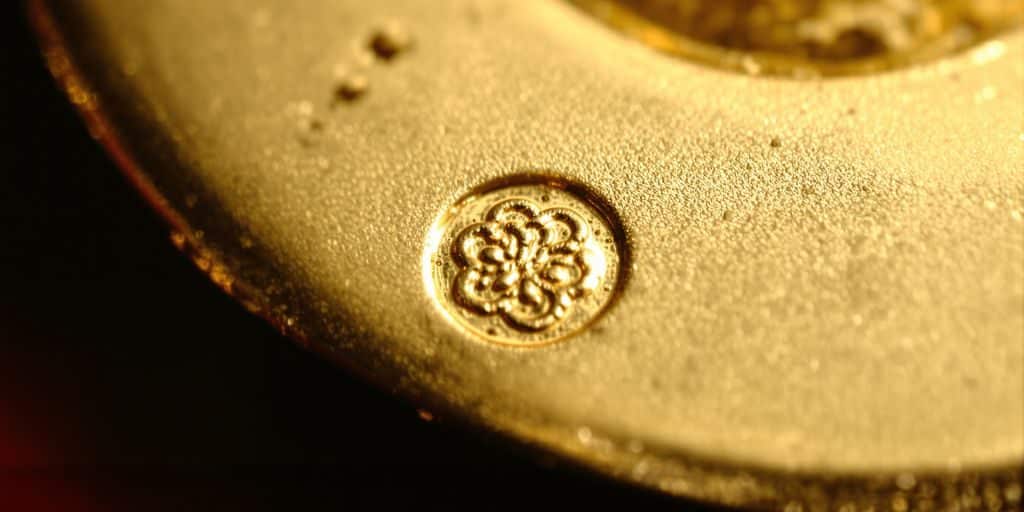Les bijoux en or poinçonnés