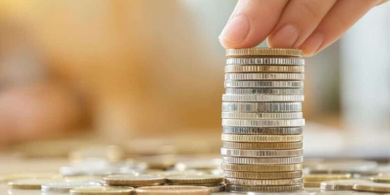 L’impact des politiques monétaires sur le prix de l’argent