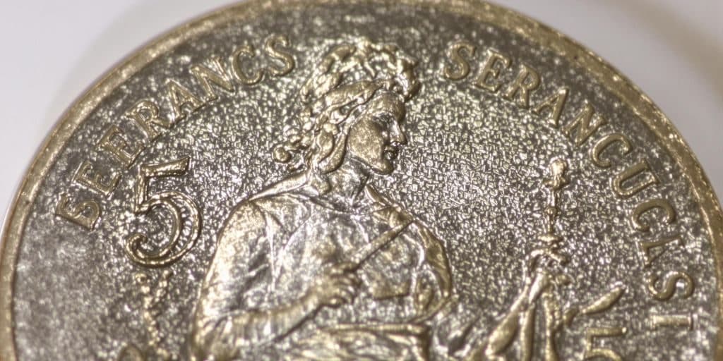 Nettoyer une pièce 5 francs Semeuse sans l’abîmer