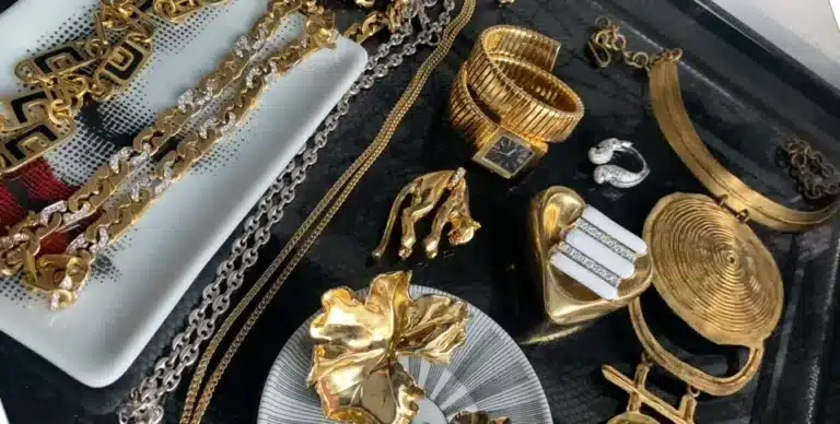Bijoux vintage en or à vendre