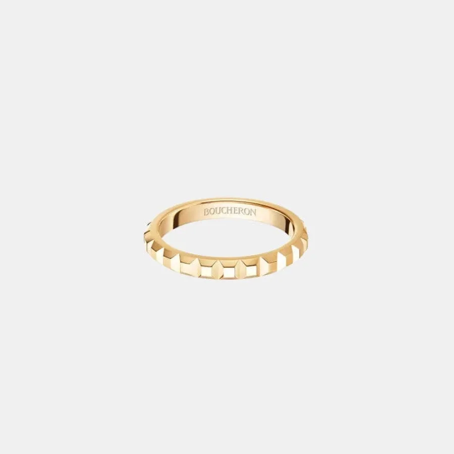Bague Clou de Paris Boucheron en or jaune, bijou d’occasion en très bon état