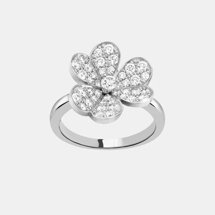 Bague Frivole Van Cleef & Arpels en or blanc, diamant 0.81ct