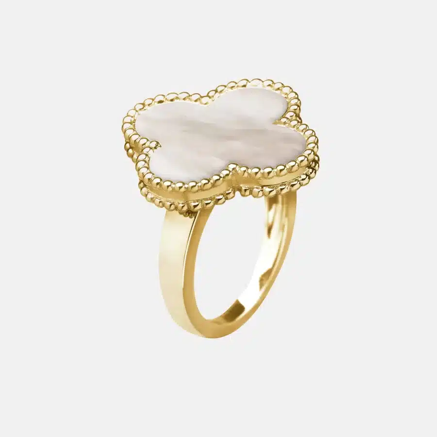 Bague Magic Alhambra Van Cleef & Arpels en or jaune, perle