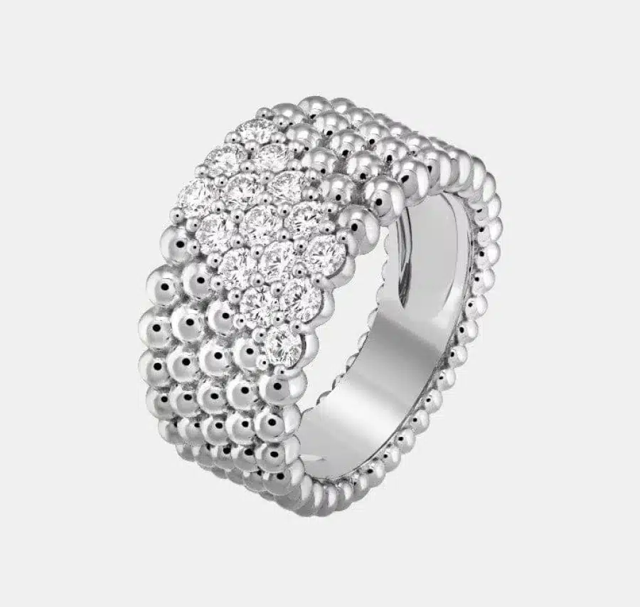 Bague Perlée Van Cleef & Arpels en or blanc, diamant 0.77ct