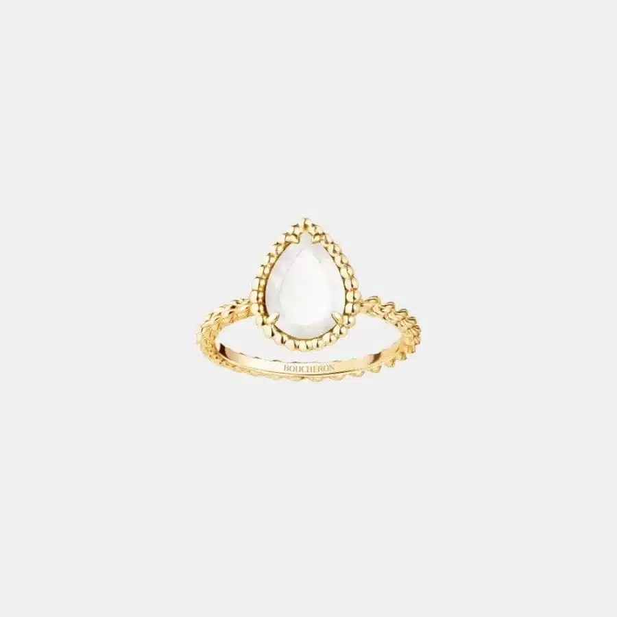 Bague Serpent Bohème Boucheron en or jaune, perle 1.4ct, motif s — photographie du modèle, cote d’occasion GOLDMARKET