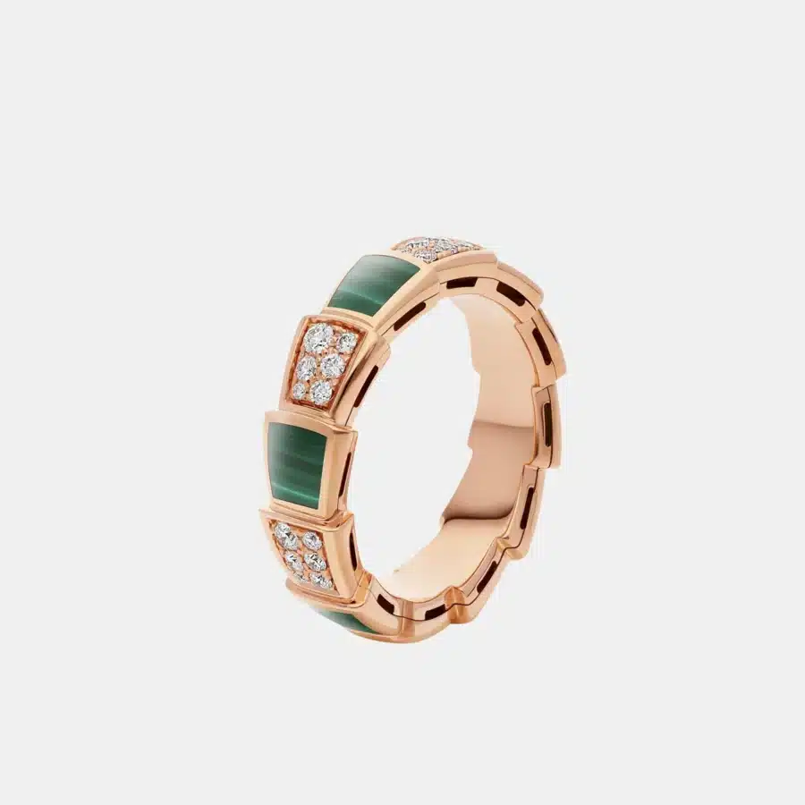 Bague Serpenti Viper Bulgari en or rose, mixte — photographie du modèle, cote d’occasion GOLDMARKET