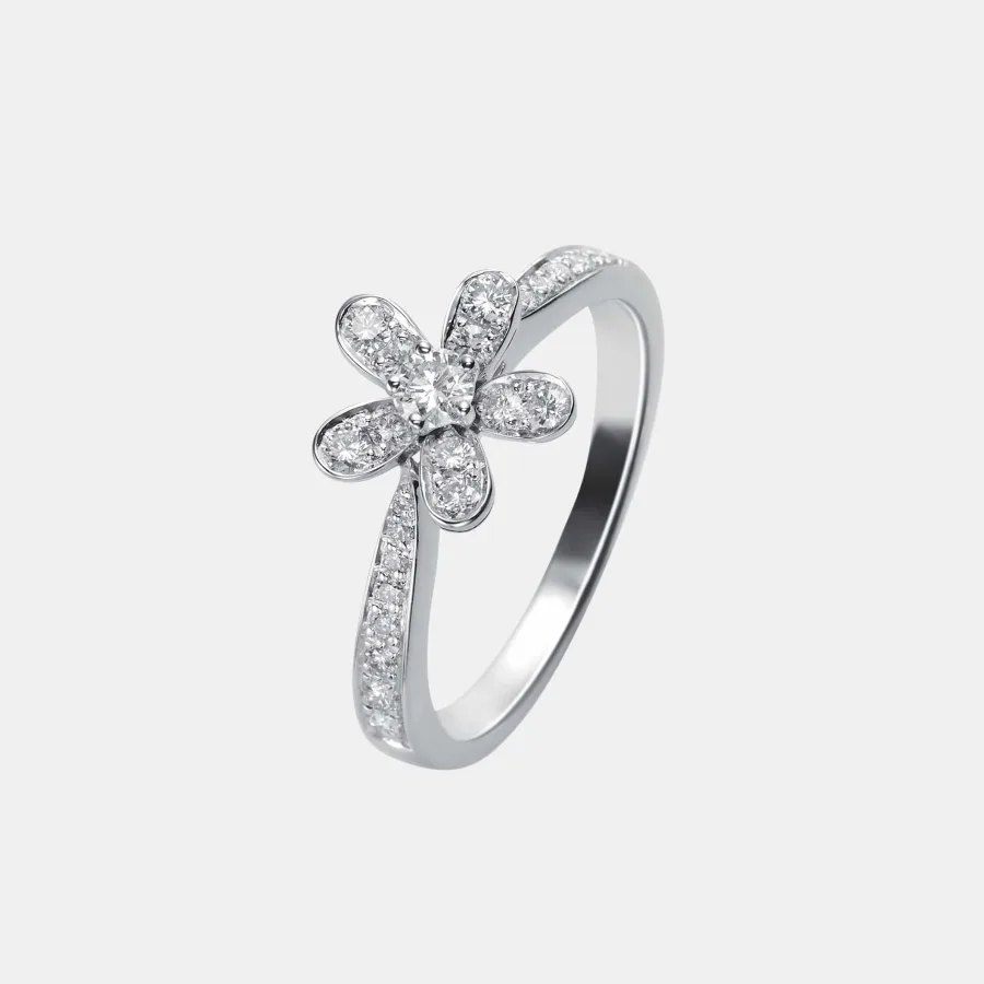 Bague Socrate Van Cleef & Arpels en or blanc, bijou d’occasion en très bon état