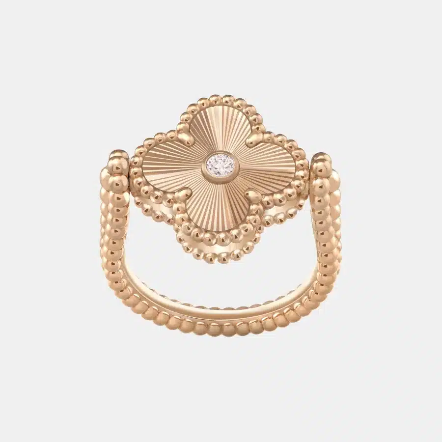 Bague Vintage Alhambra Van Cleef & Arpels en or rose, diamant 0.05ct