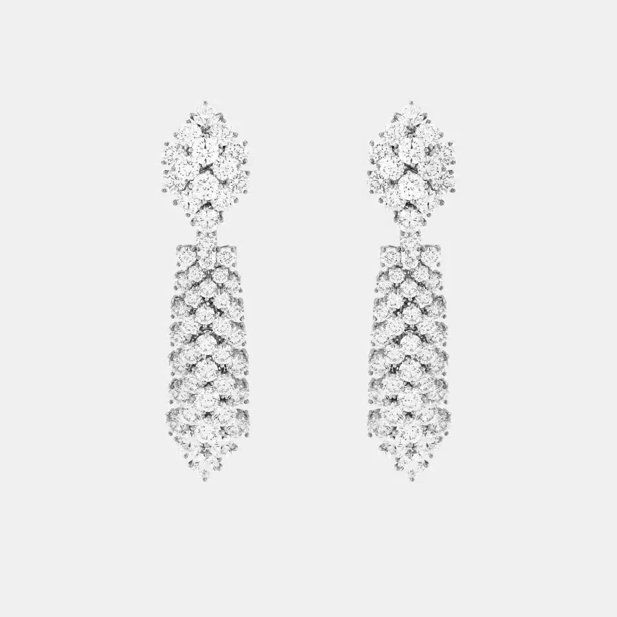 Boucles d’oreilles A Cheval Van Cleef & Arpels en platine, diamant 17.38ct