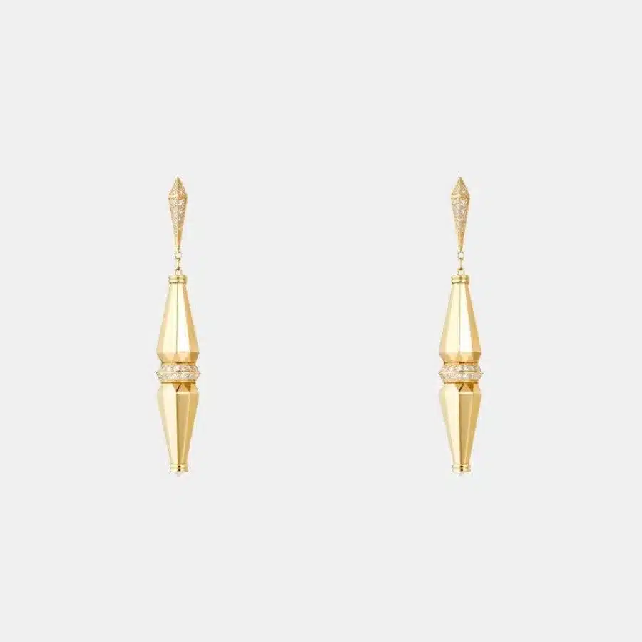 Boucles d’oreilles Jack de Boucheron Boucheron en or jaune, diamant 0.64ct