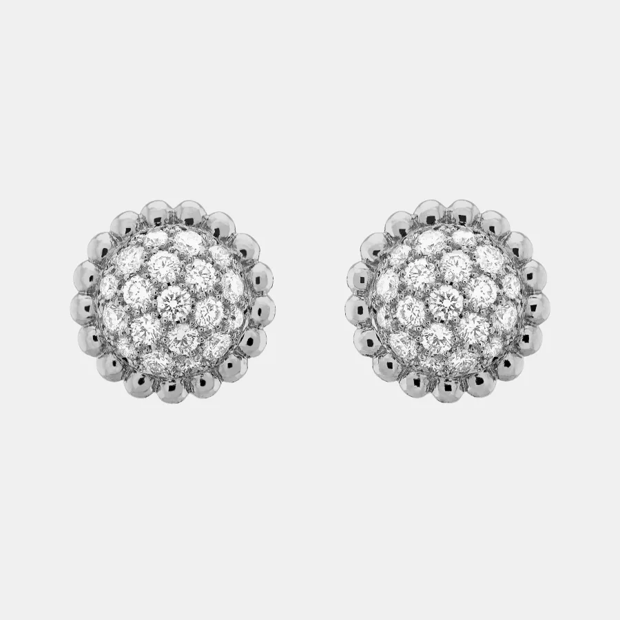 Boucles d'oreilles Perlée Van Cleef & Arpels en or blanc, diamant 0.7ct — photographie du modèle, cote d’occasion GOLDMARKET