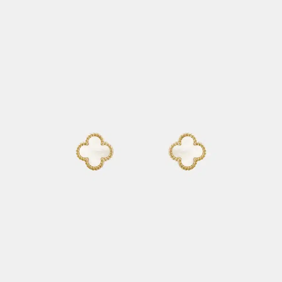 Boucles d'oreilles Sweet Alhambra Van Cleef & Arpels en or jaune, perle — photographie du modèle, cote d’occasion GOLDMARKET