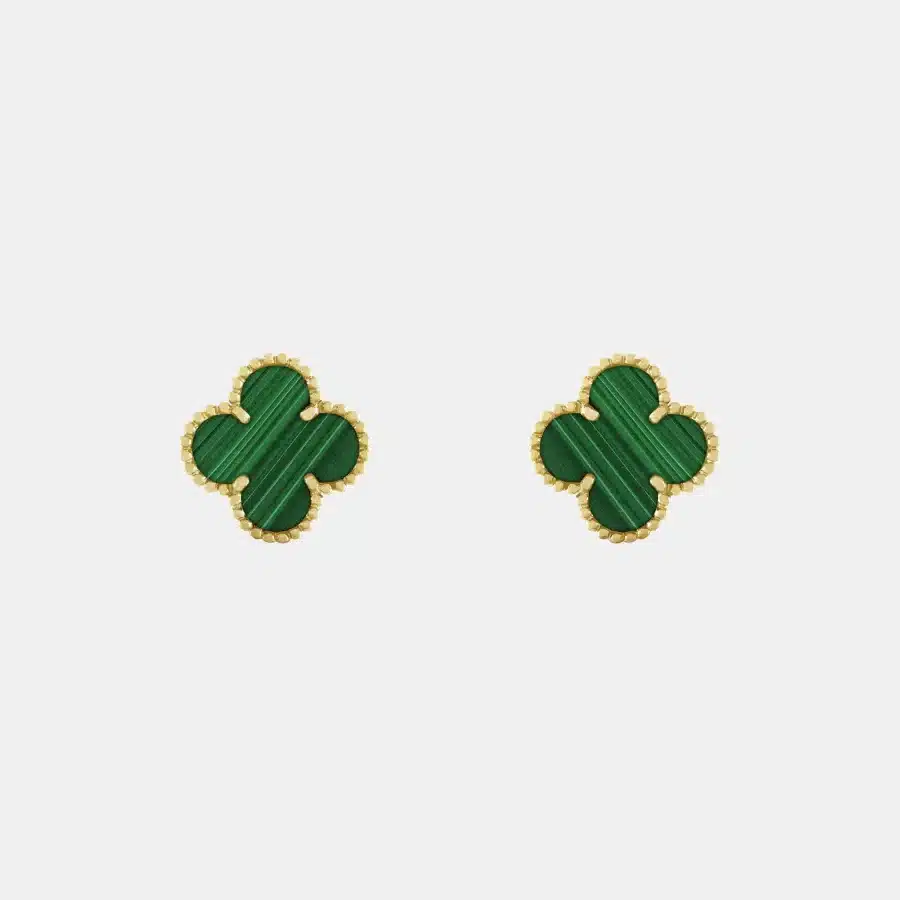 Boucles d'oreilles Vintage Alhambra Van Cleef & Arpels en or jaune, malachite — photographie du modèle, cote d’occasion GOLDMARKET
