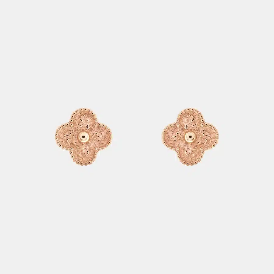 Boucles d'oreilles Vintage Alhambra Van Cleef & Arpels en or rose — photographie du modèle, cote d’occasion GOLDMARKET