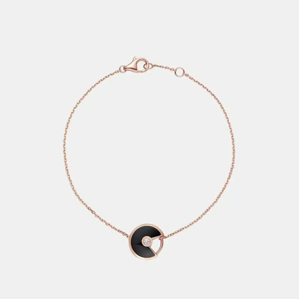 Collier Amulette de Cartier Cartier, bijou d’occasion en très bon état