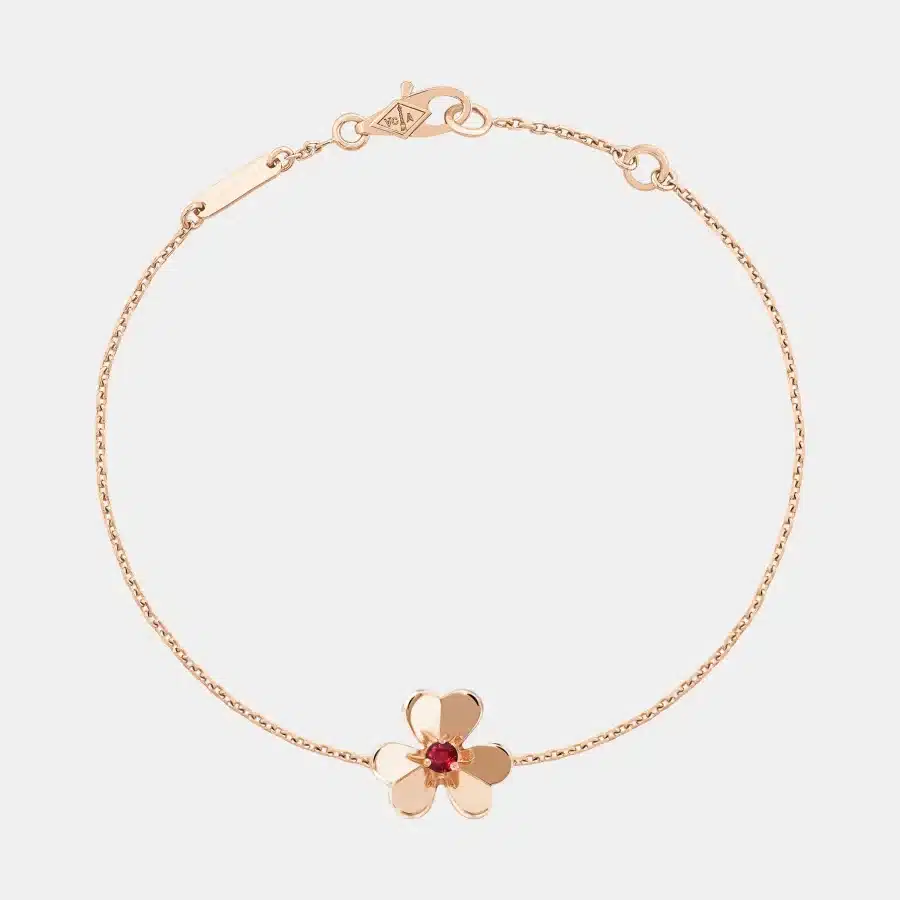 Bracelet Frivole Van Cleef & Arpels en or rose, rubis 0.07ct — photographie du modèle, cote d’occasion GOLDMARKET