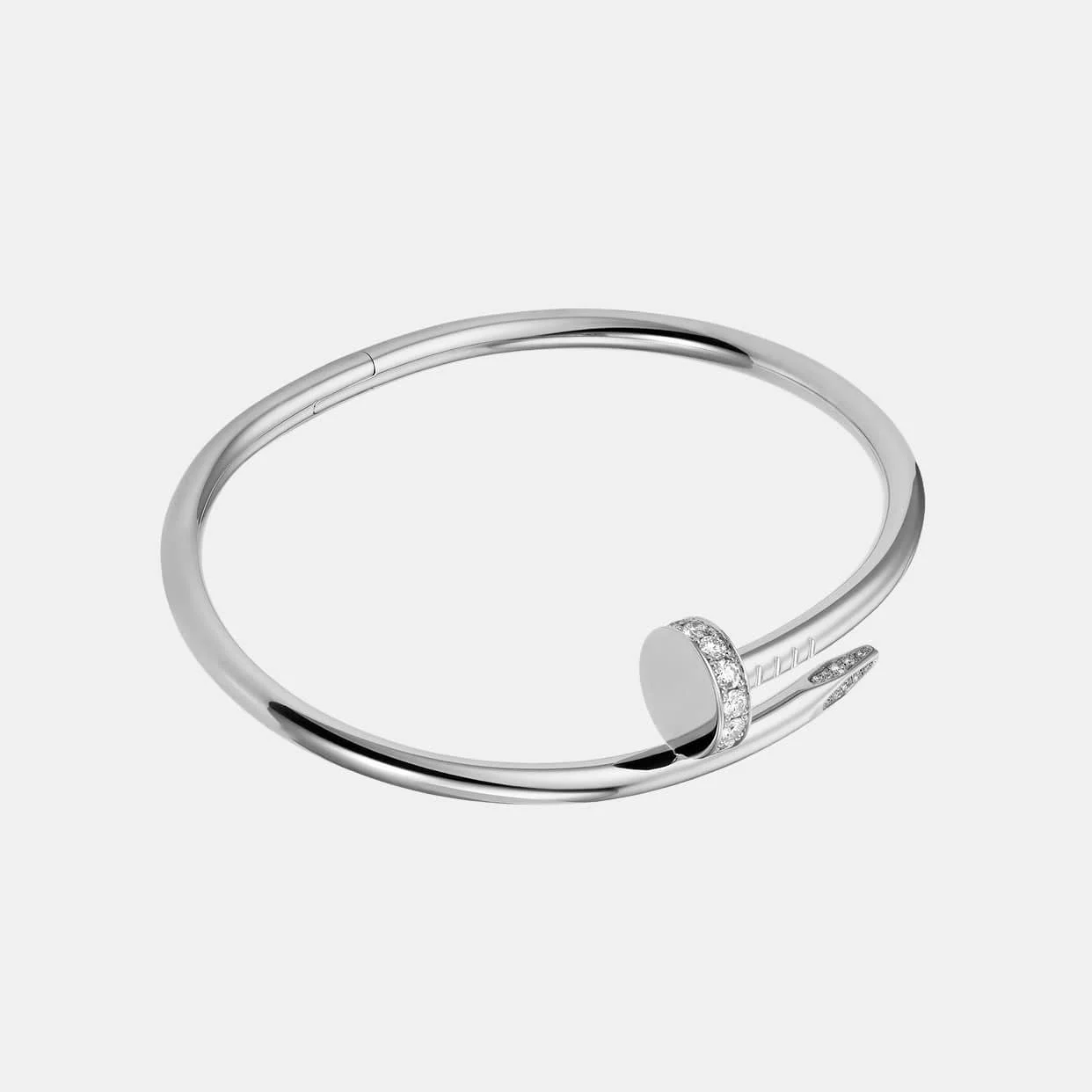Bracelet Juste un Clou Cartier en or gris, classique 32 diamants — photographie du modèle, cote d’occasion GOLDMARKET