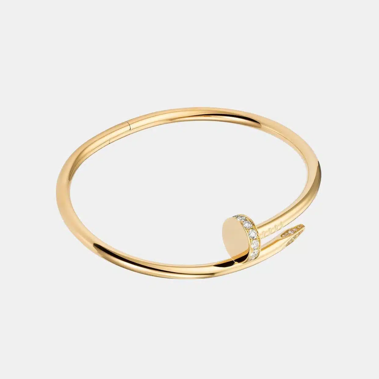 Bracelet Juste un Clou Cartier en or jaune, classique 32 diamants — photographie du modèle, cote d’occasion GOLDMARKET
