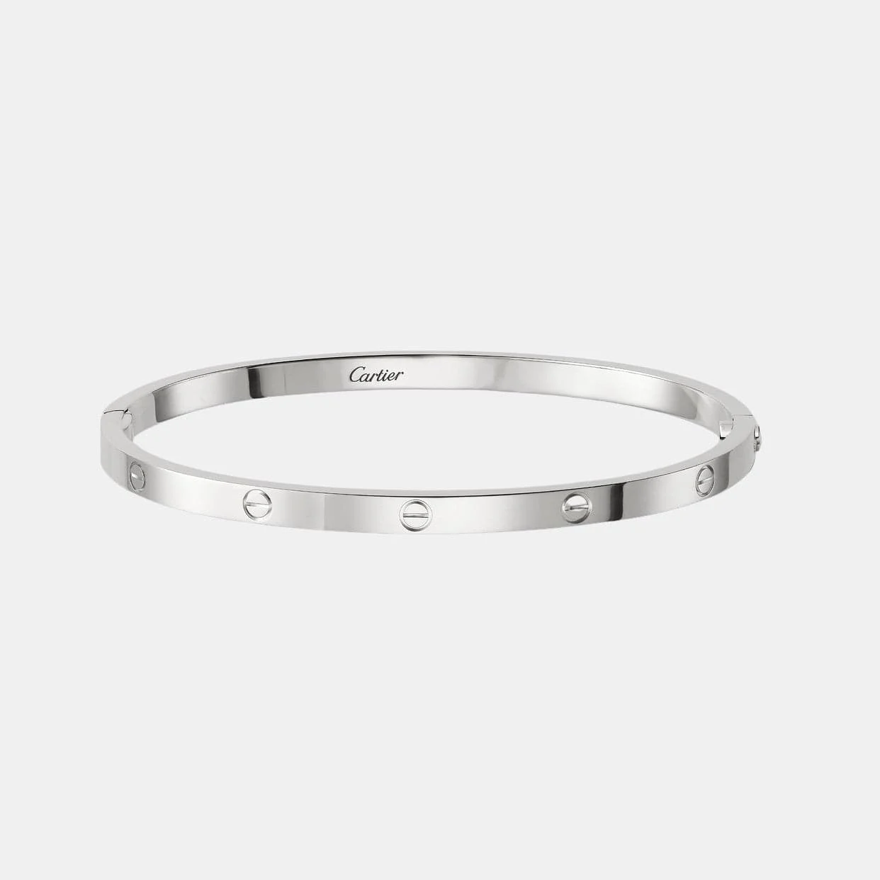Bracelet Love Cartier petit modèle en or gris — photographie du modèle, cote d’occasion GOLDMARKET