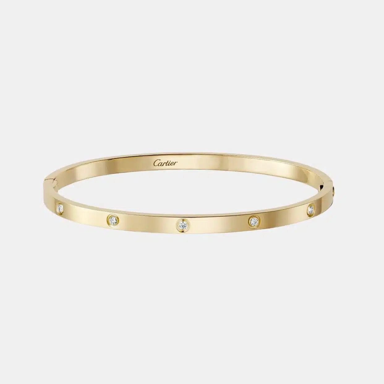Bracelet Love Cartier petit modèle en or jaune, 10 diamants — photographie du modèle, cote d’occasion GOLDMARKET