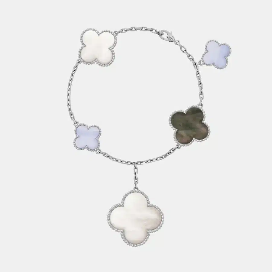 Bracelet Magic Alhambra Van Cleef & Arpels en or blanc, mixte — photographie du modèle, cote d’occasion GOLDMARKET